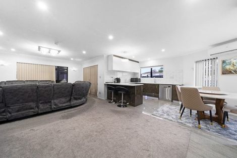 Photo of property in 25a Leaver Place, Weymouth, Auckland, 2103