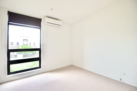 Photo of property in 19 Isitt Road, Hobsonville, Auckland, 0616