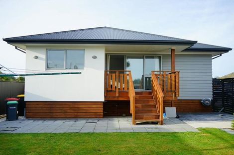 Photo of property in 51 Niven Street, Avondale, Christchurch, 8061