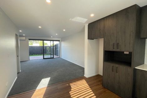 Photo of property in 8/27 New Brighton Road, Shirley, Christchurch, 8061