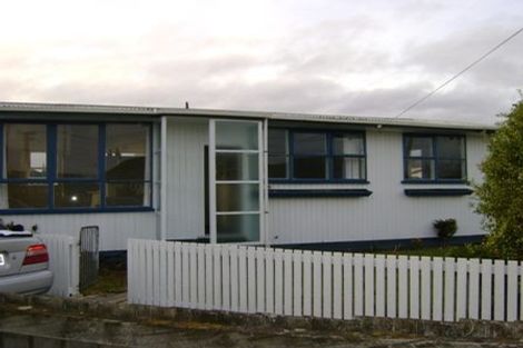 Photo of property in 11 Virgil Place, Northcote, Christchurch, 8052