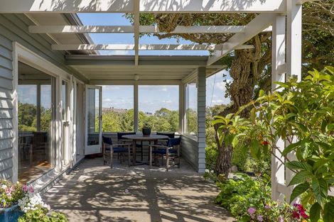 Photo of property in 211 Major Hornbrook Road, Mount Pleasant, Christchurch, 8081