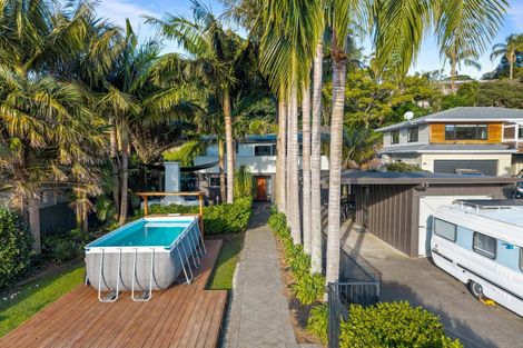 Photo of property in 52 The Circle, Manly, Whangaparaoa, 0930