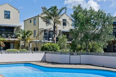 Photo of property in 17/5 Carolina Place, Albany, Auckland, 0632