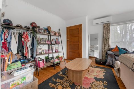 Photo of property in 48 Sutton Crescent, Papakura, 2110