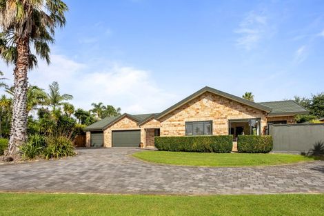 Photo of property in 65 Sunny Crescent, Huapai, Kumeu, 0810