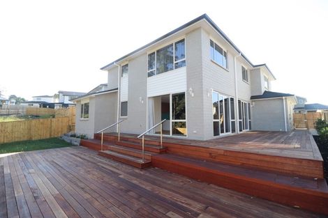 Photo of property in 36 Mettam Drive, Swanson, Auckland, 0614
