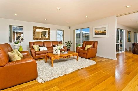 Photo of property in 26 Ballyboe Place, Pinehill, Auckland, 0632