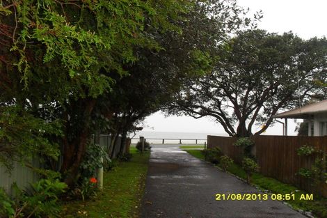 Photo of property in 11 Sandys Parade, Laingholm, Auckland, 0604