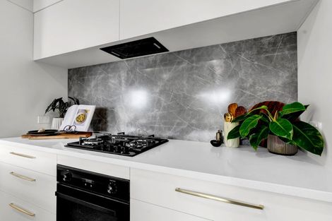 Photo of property in 9b James Drive, Bell Block, New Plymouth, 4312