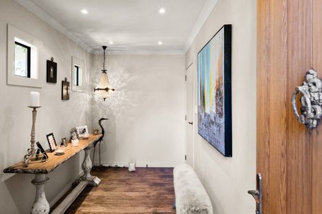 Photo of property in 99 Kent Terrace, Taradale, Napier, 4112