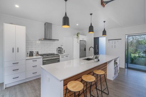 Photo of property in 11 Voyager Place, Cooks Beach, Whitianga, 3591