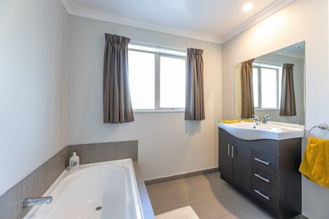 Photo of property in 26 Cedar Place, Rangiora, 7400