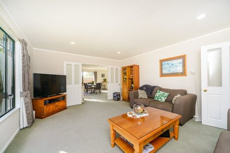 Photo of property in 39 Logan Way, Kelvin Grove, Palmerston North, 4414