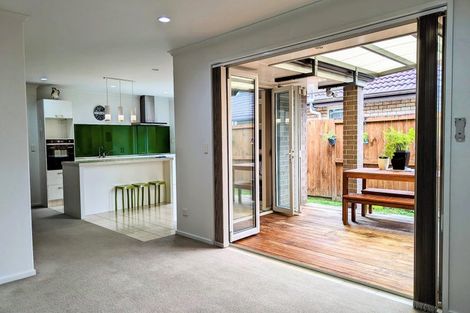 Photo of property in 18 Edgeview Crescent, Fitzroy, Hamilton, 3206