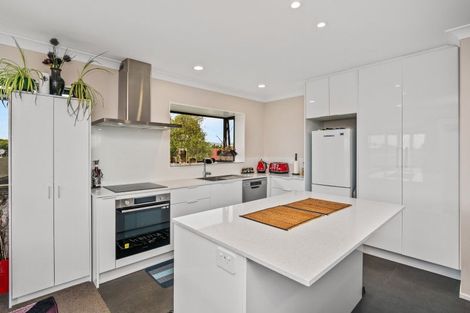 Photo of property in 147 Eversham Road, Mount Maunganui, 3116