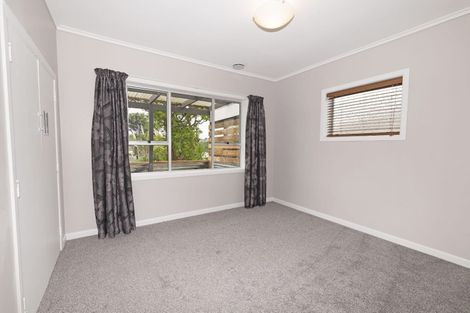 Photo of property in 207 Don Buck Road, Massey, Auckland, 0614