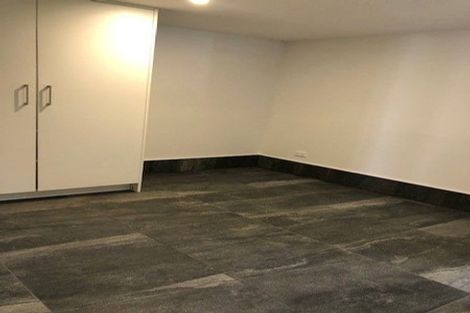 Photo of property in 2/61 Forrest Hill Road, Milford, Auckland, 0620