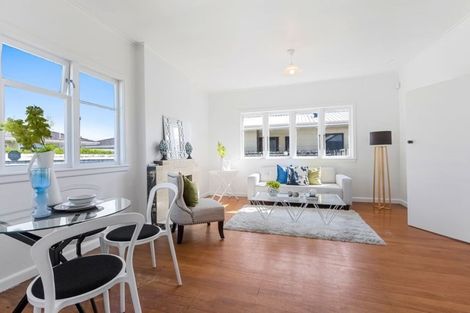 Photo of property in 1/42 Vine Street, Mangere East, Auckland, 2024