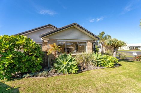 Photo of property in 28 Park Lane, Whitianga, 3510