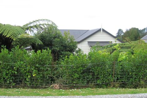 Photo of property in 6 Gregory Lane, Whangamata, 3691