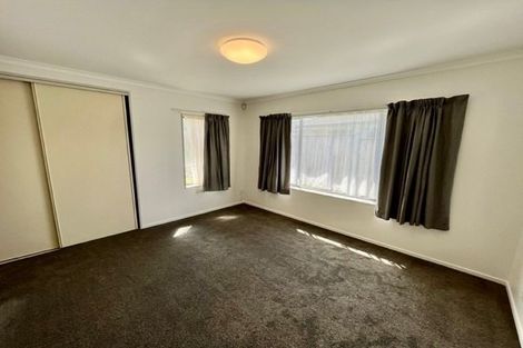 Photo of property in 4 Sandwick Drive, Weymouth, Auckland, 2103