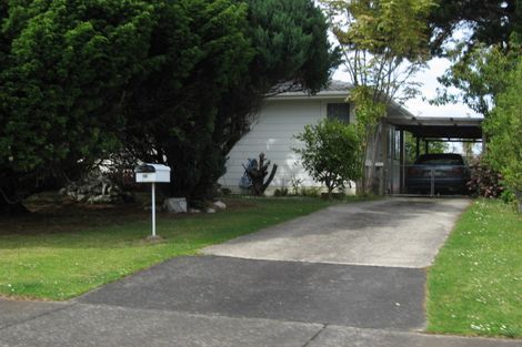 Photo of property in 98 Chingford Close, Mangere, Auckland, 2022