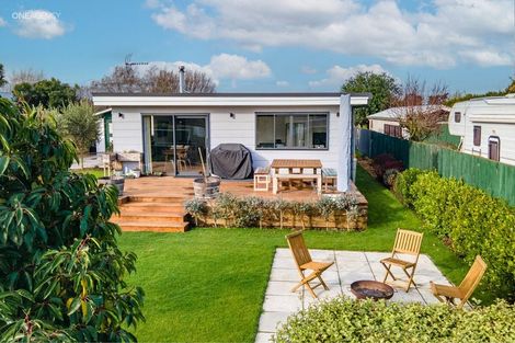 Photo of property in 96 Main North Road, Woodend, 7610