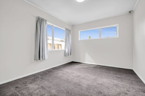 Photo of property in 15 Kindergarten Drive, Conifer Grove, Takanini, 2112