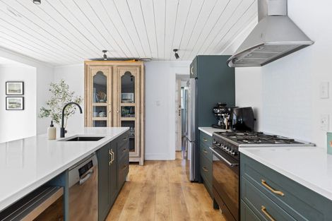 Photo of property in 310 Waiteitei Road, Wellsford, 0974