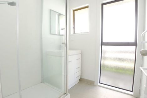 Photo of property in 10 Pohutukawa Place, Ellerslie, Auckland, 1051