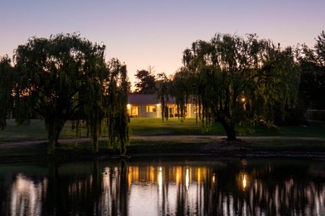 Photo of property in 27 Pisa Moorings Road, Mount Pisa, Cromwell, 9383