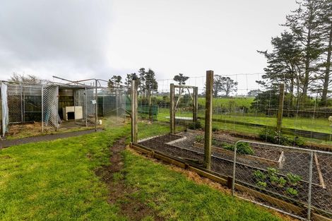 Photo of property in 1080 Mangorei Road, Mangorei, New Plymouth, 4371