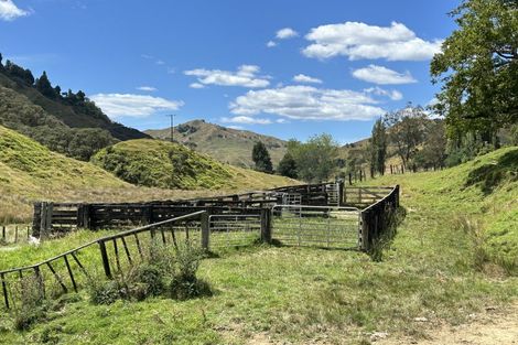 Photo of property in 10 Vera Road, Te Atatu South, Auckland, 0610