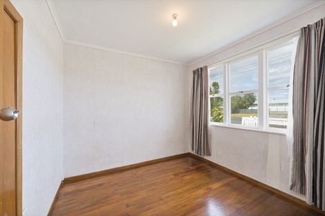Photo of property in 41 St Leonards Road, Kelston, Auckland, 0602