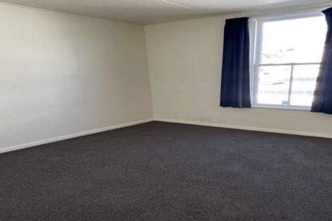 Photo of property in 22 Hawker Street, Mount Victoria, Wellington, 6011