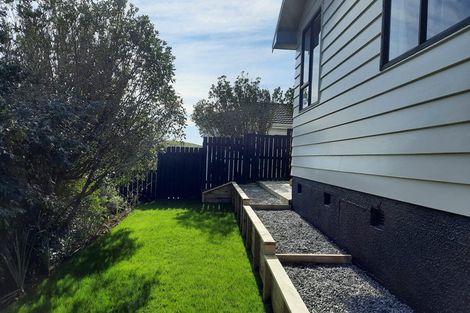 Photo of property in 11b Lomita Road, Johnsonville, Wellington, 6037
