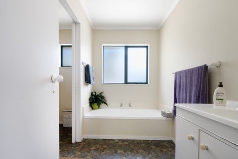 Photo of property in 36 Tarawera Street, Ohauiti, Tauranga, 3112