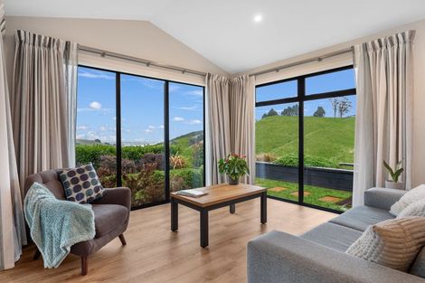 Photo of property in 24 Huntaway Close, Stoke, Nelson, 7011