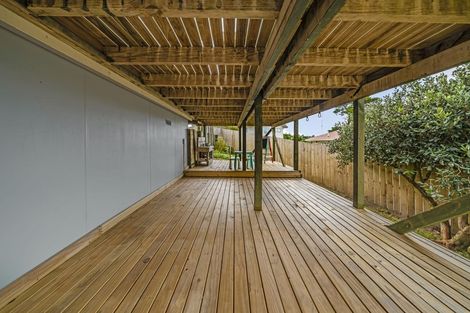 Photo of property in 76 Alabaster Drive, Papatoetoe, Auckland, 2025