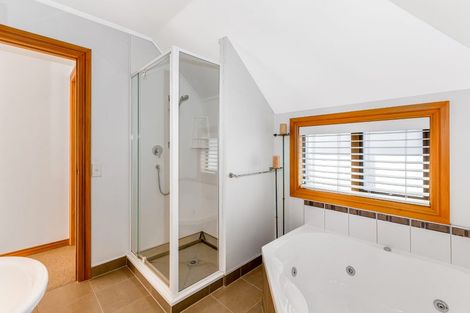 Photo of property in 19 Hinau Street, Woburn, Lower Hutt, 5010