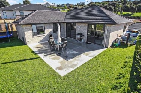 Photo of property in 3 Lakeside Terrace, Omokoroa, 3114