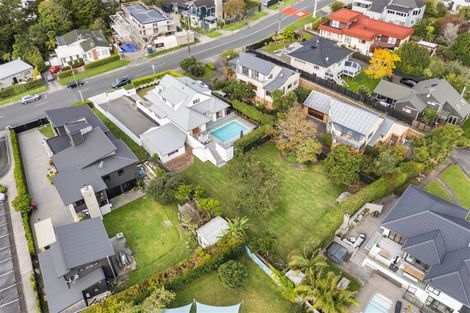 Photo of property in 136 Mellons Bay Road, Mellons Bay, Auckland, 2014