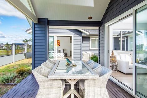 Photo of property in 30 Cassinia Close, Papamoa Beach, Papamoa, 3118