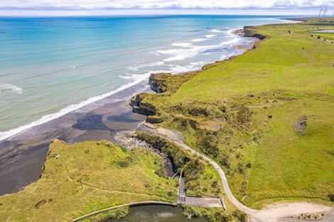 Photo of property in 3 Ironsands, Waverley, 4591