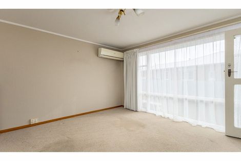Photo of property in 1-11/94 Avenue Road, West End, Timaru, 7910