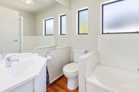 Photo of property in 19 Mellsop Avenue, Waiuku, 2123