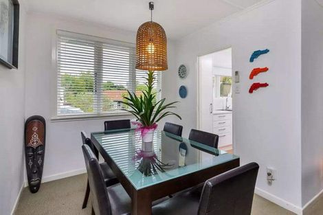 Photo of property in 2/20 Crosby Road, West Harbour, Auckland, 0618