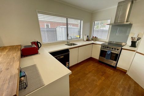 Photo of property in 27 Guthrie Street, Waterloo, Lower Hutt, 5011