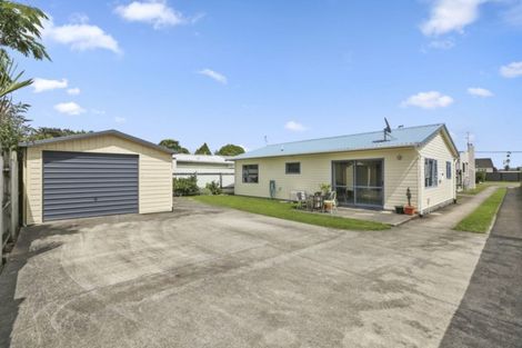 Photo of property in 393 Carrington Street, Upper Vogeltown, New Plymouth, 4310